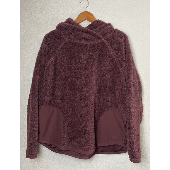 Nike Women’s Burgundy Sherpa Teddy Pullover Training Hoodie Front Pockets Sz XL - Picture 2 of 9